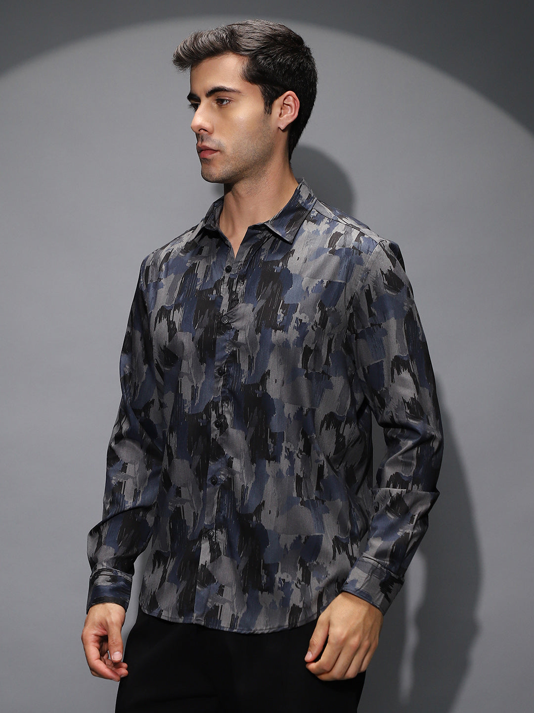 Fray-Stroke Imprint Shirt