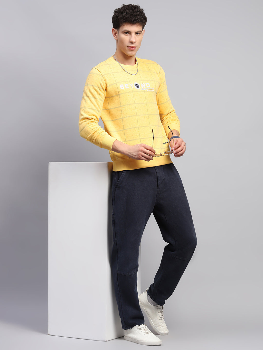 Men Yellow Printed Round Neck Full Sleeve Sweatshirt