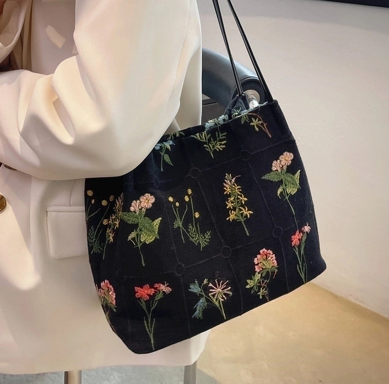 Women's Canvas Flower Vintage Style Bucket Magnetic Buckle Shoulder Bag