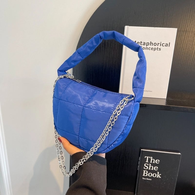 Women's Medium Polyester Solid Color Streetwear Dumpling Shape Zipper Shoulder Bag Crossbody Bag Underarm Bag