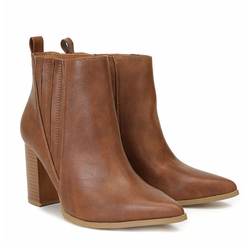 Stitching Studded Pointy Toe Chunky Heels Chelsea Boots