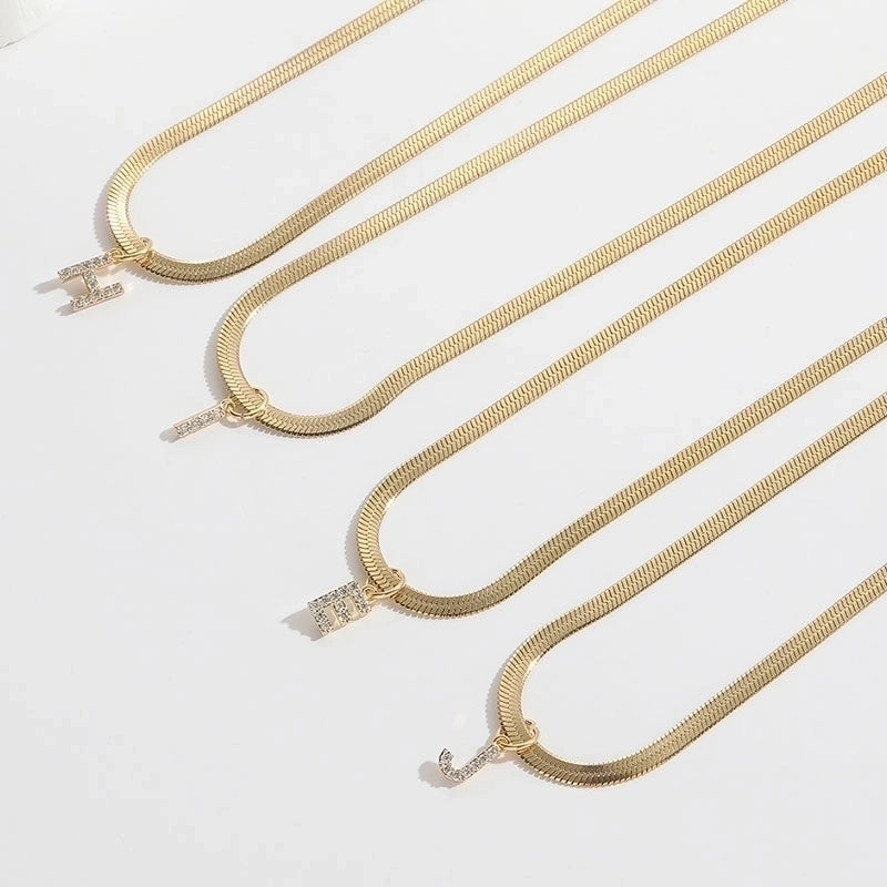 304 Stainless Steel Copper Retro Classic Style Inlay Letter Zircon Pendant Necklace