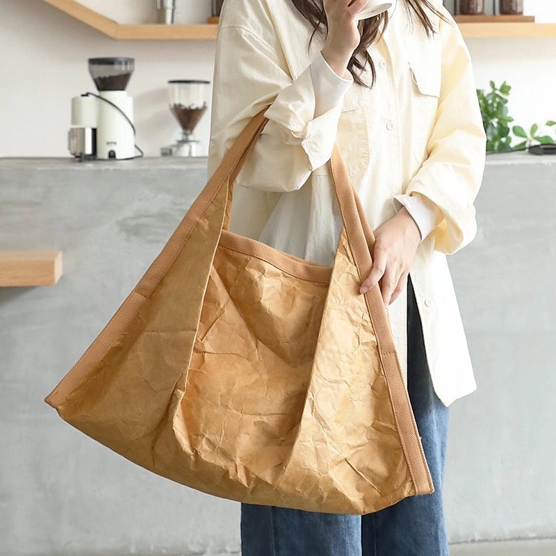 Women's Large Kraft Paper Solid Color Streetwear Square Magnetic Buckle Shoulder Bag