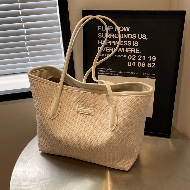 Women's Pu Leather Solid Color Classic Style Zipper Shoulder Bag