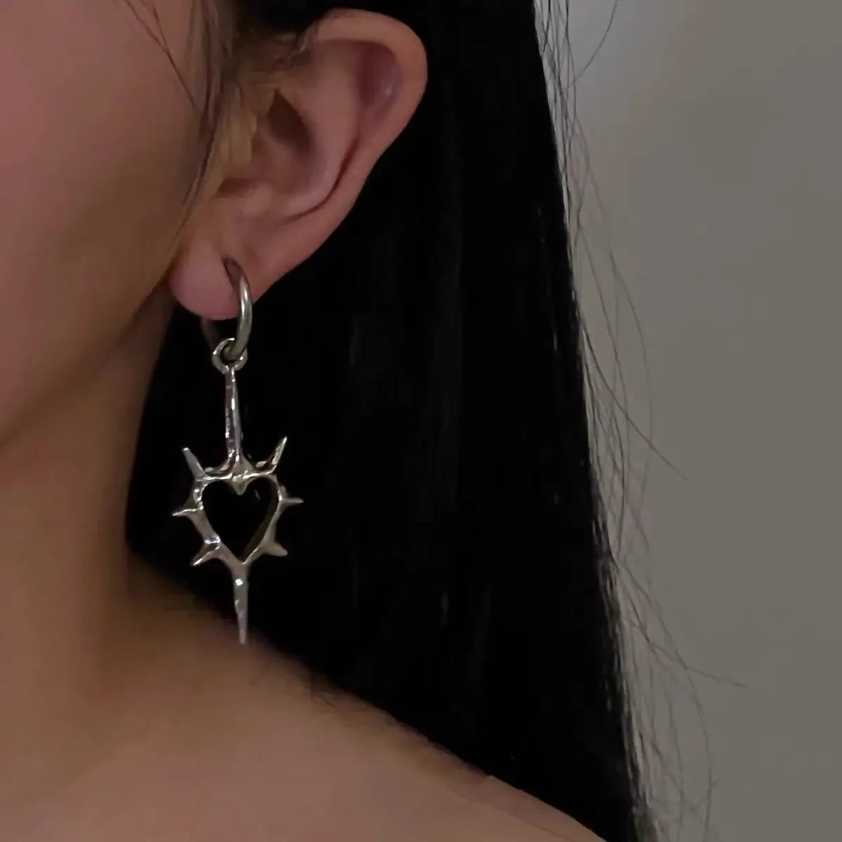 Heart & Thorns Earring