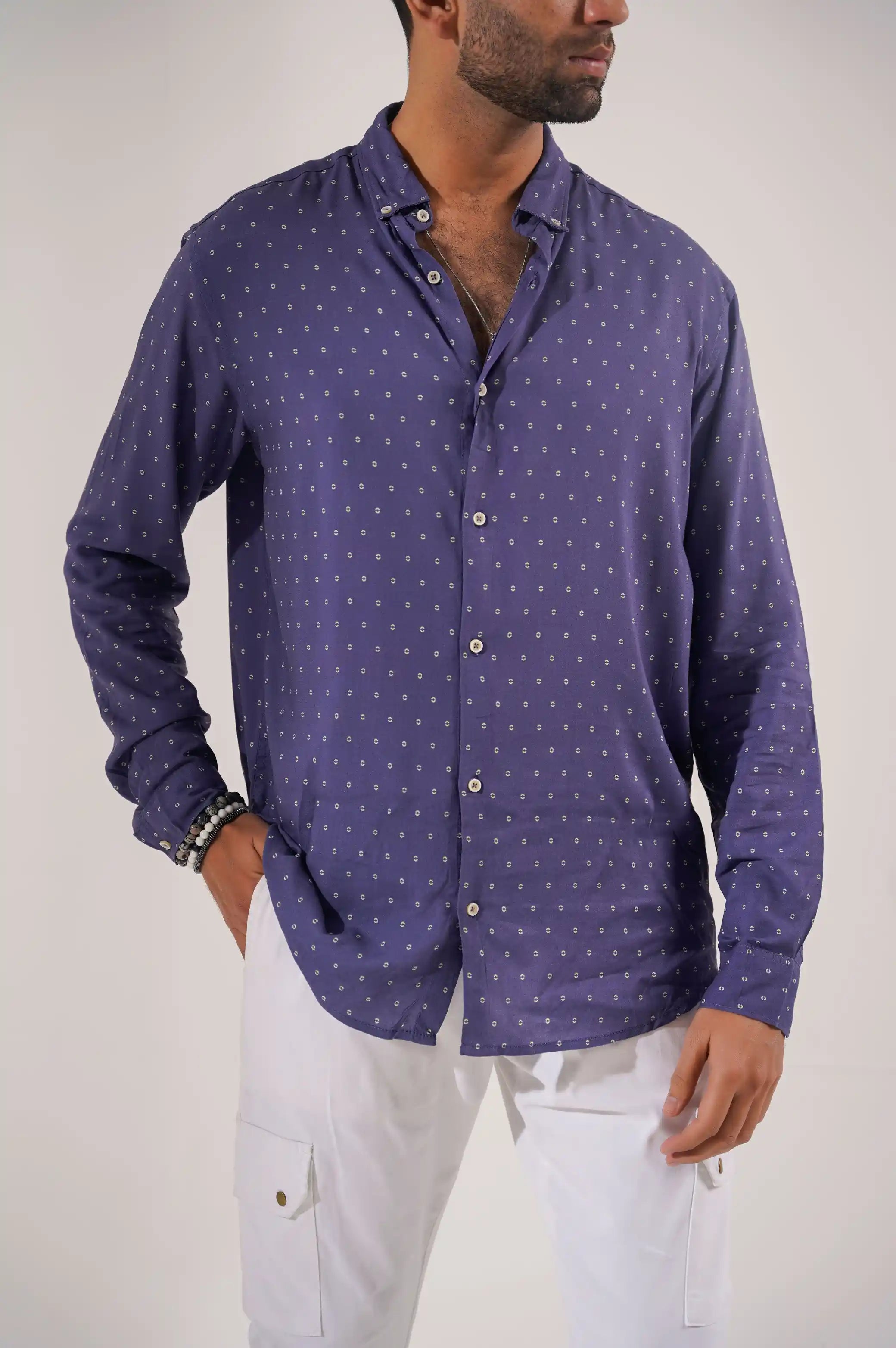 PRINTED BUTTON DOWN SHIRT