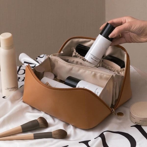 💝Large-capacity Travel Cosmetic Bag (Buy 2 Get Extra 10% OFF & Free Shipping)