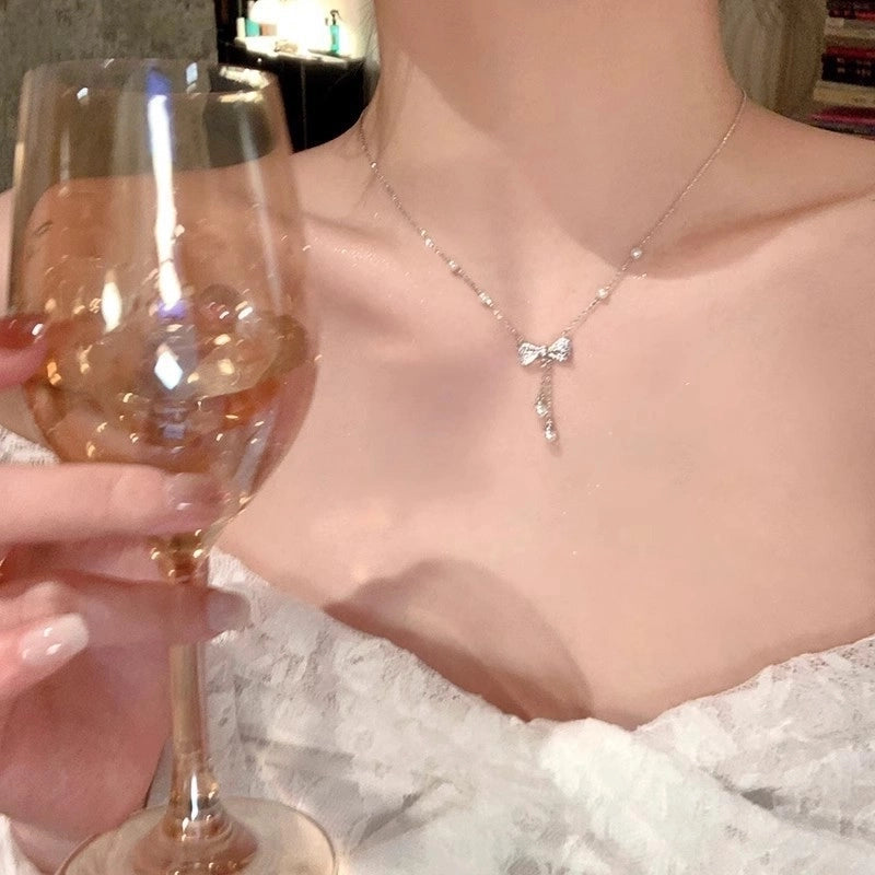 Minimalist Heart Shape Bow Knot Titanium Steel Inlay Zircon Pendant Necklace