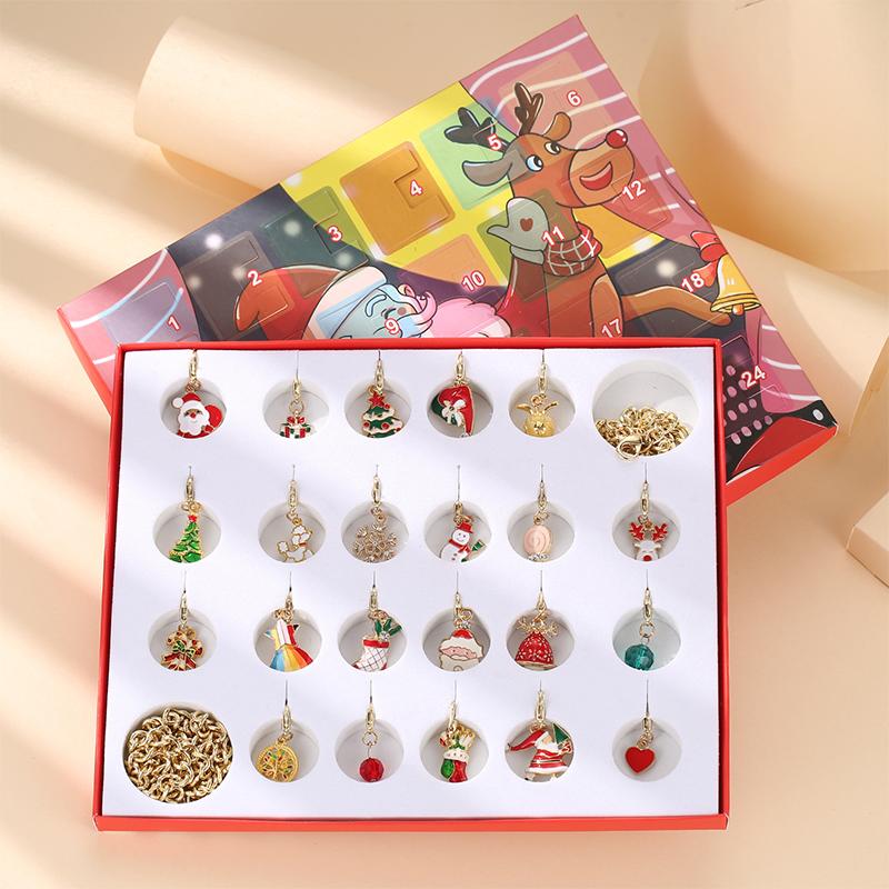 DIY Bracelet Advent Christmas Countdown Calendar