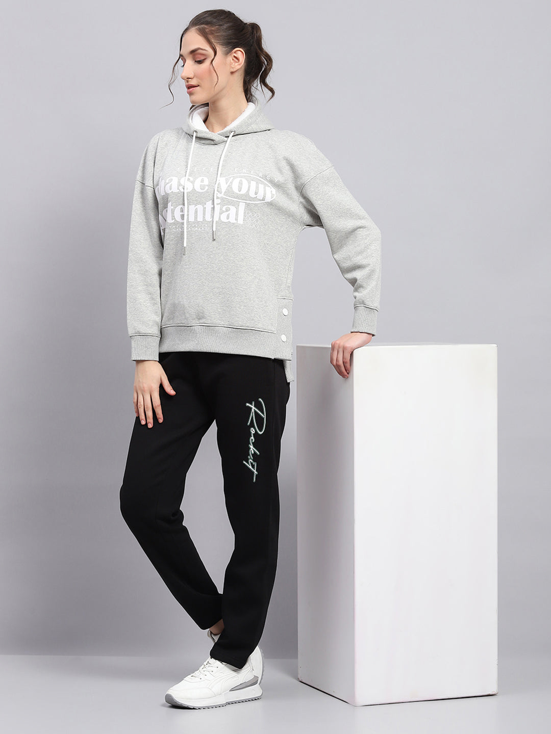 Women Grey Printed Hooded Full Sleeve Sweatshirt