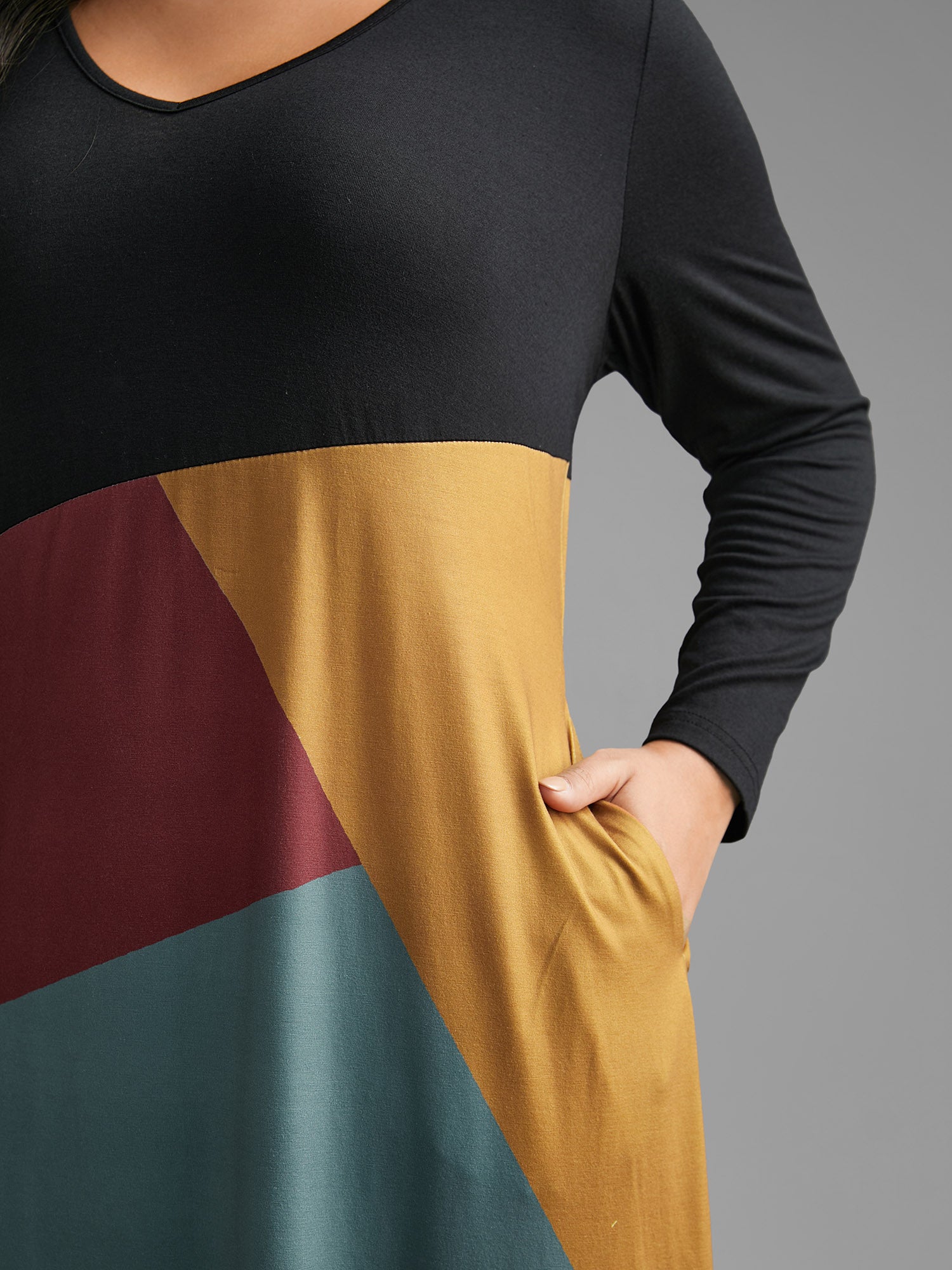 Supersoft Essentials Colorblock Contrast Midi Dress