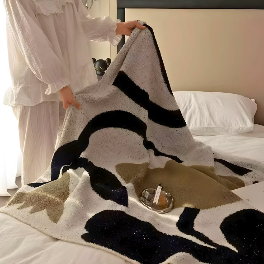 Onyx Cosy All-Season Travel Bed Blanket