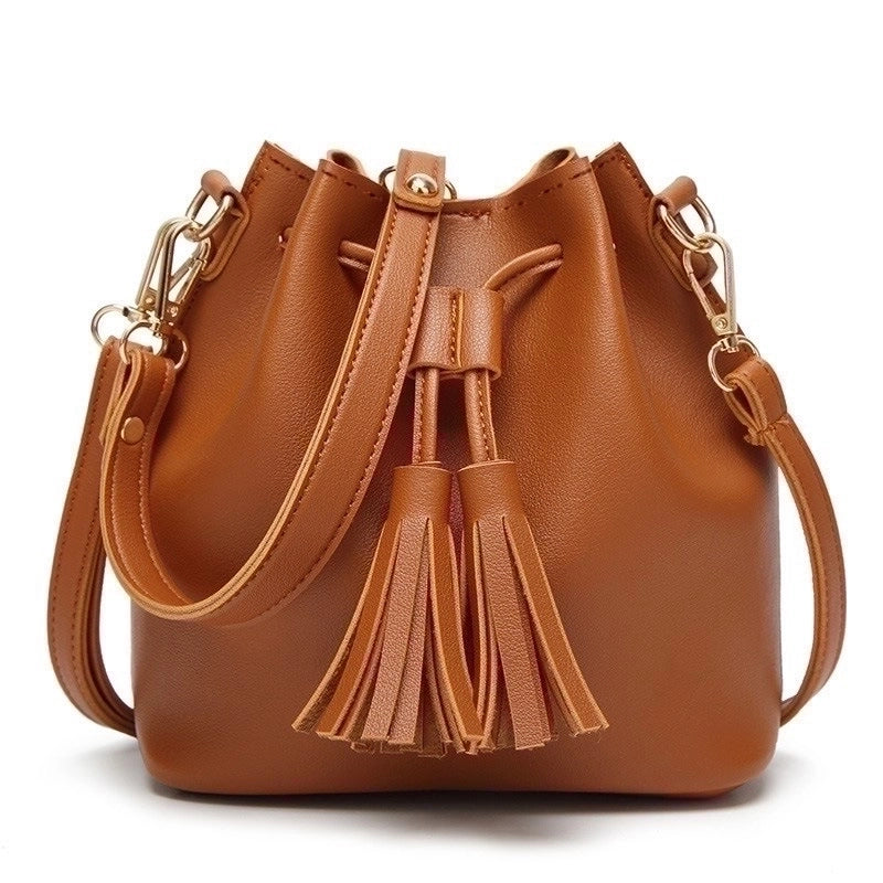 Women's Small Pu Leather Solid Color Streetwear Magnetic Buckle Bucket Bag