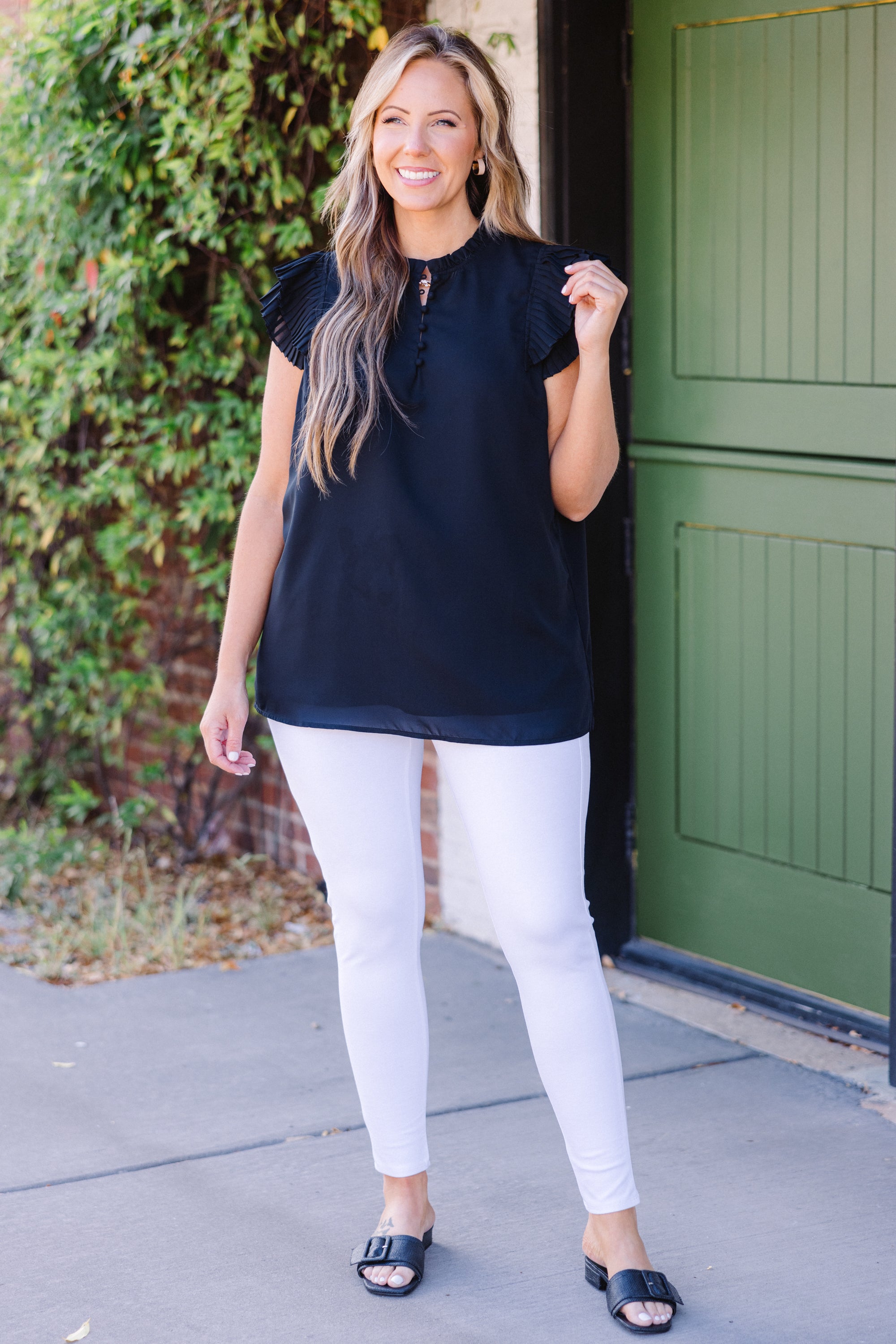 Buzz Word Top. Black