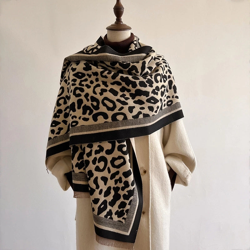 Unisex Minimalist Leopard Imitation Cashmere Scarf