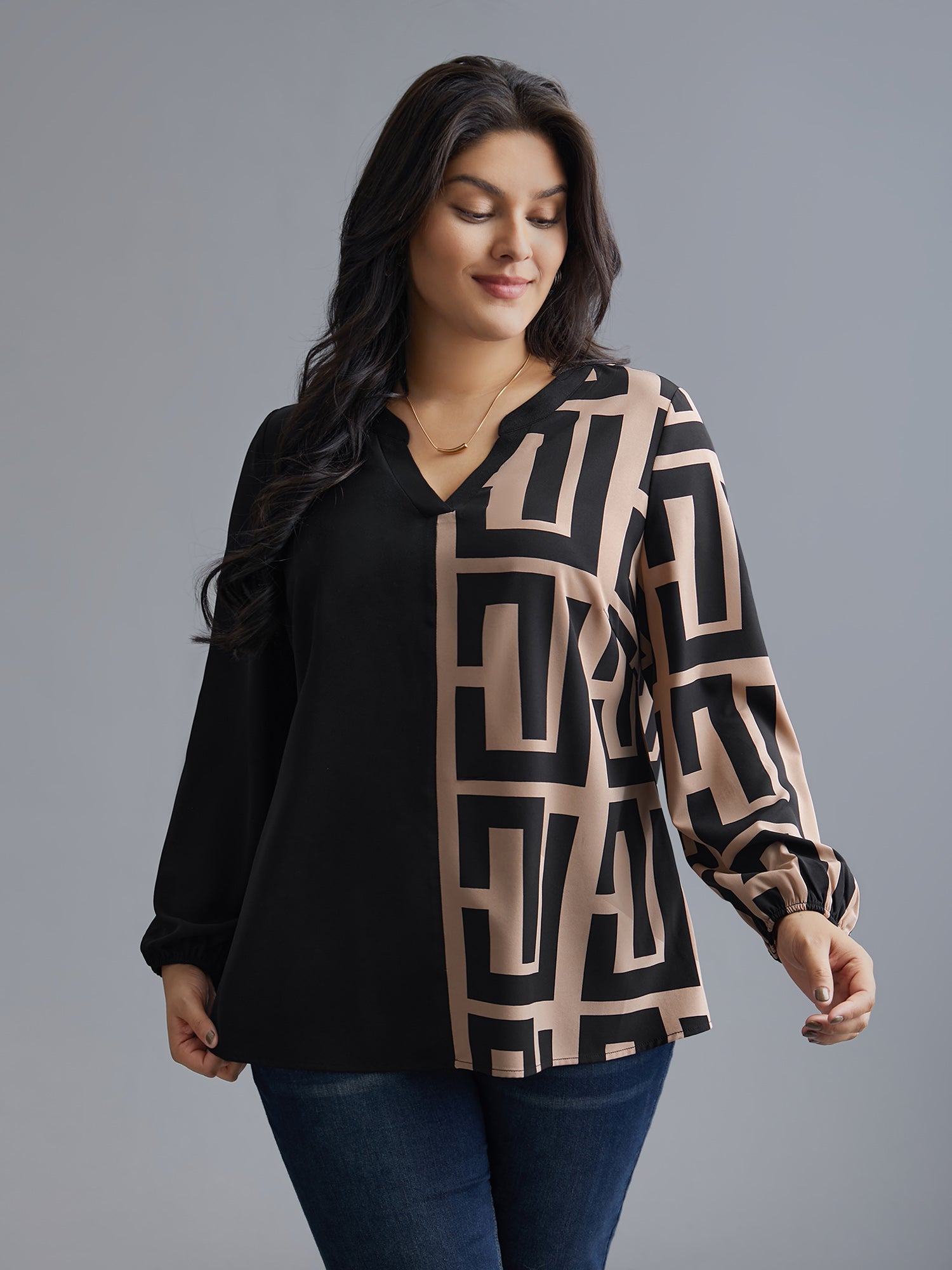 Notched Geometric Colorblock Contrast Blouse