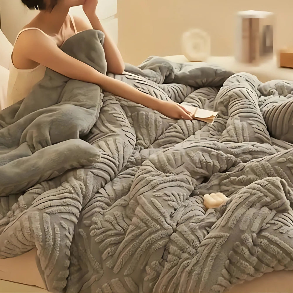 Cressida Deluxe Maple Design Blanket