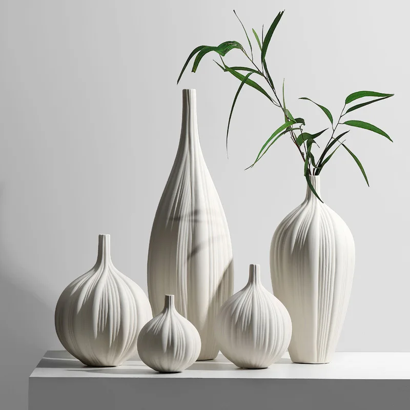 Nordic Style  White Minimalism Personalize Vase Flower Arrangement Tabletop Modern Abstract Geometric Ceramic Vases