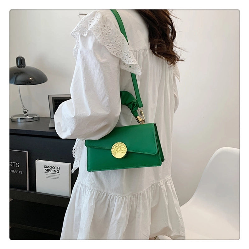 Women's Medium Pu Leather Solid Color Streetwear Square Magnetic Buckle Crossbody Bag