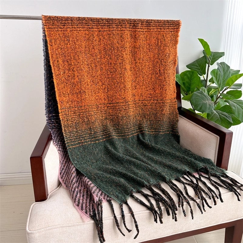 Women's Minimalist Classic Style Color Block Imitation Cashmere Tassel Scarf