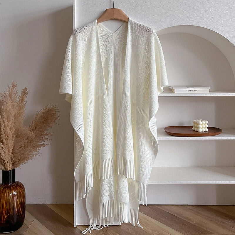 Women's Elegant Minimalist Solid Color Cotton Polyester Tassel Shawl