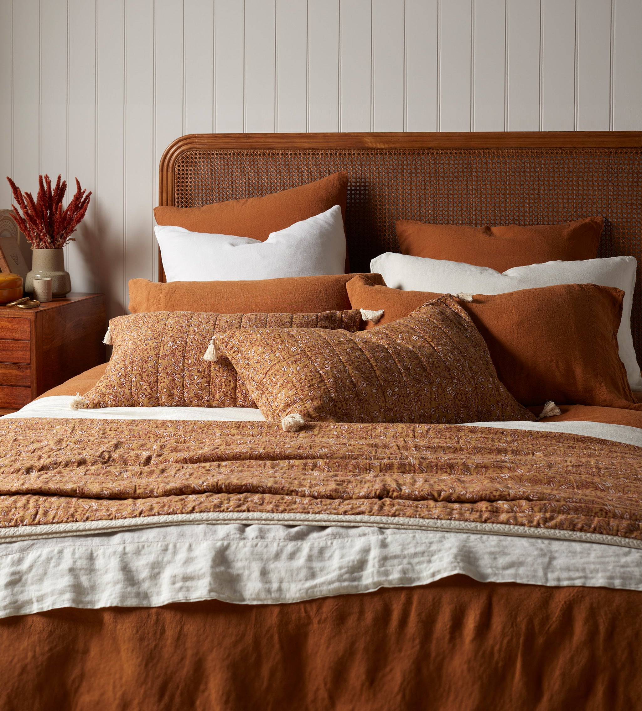 Anika Floral 100% Cotton Quilted Throw