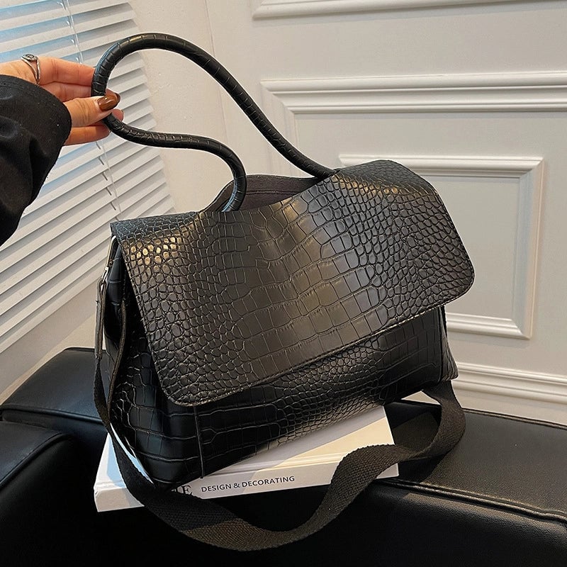 Women's Large Pu Leather Solid Color Streetwear Square Flip Cover Shoulder Bag Crossbody Bag