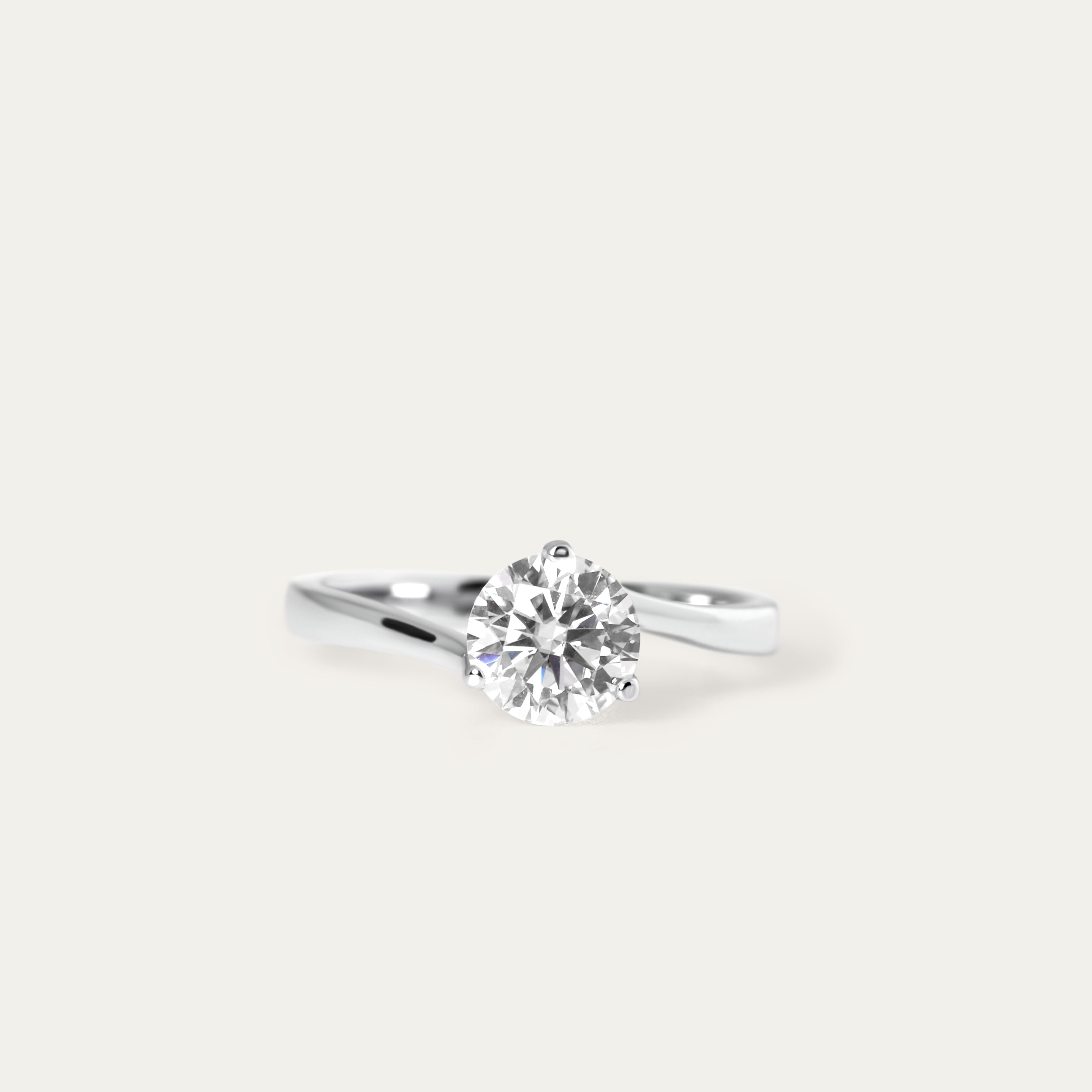 Andra 1.0ct Moissanite Ring (925 Sterling Silver. Size 8)