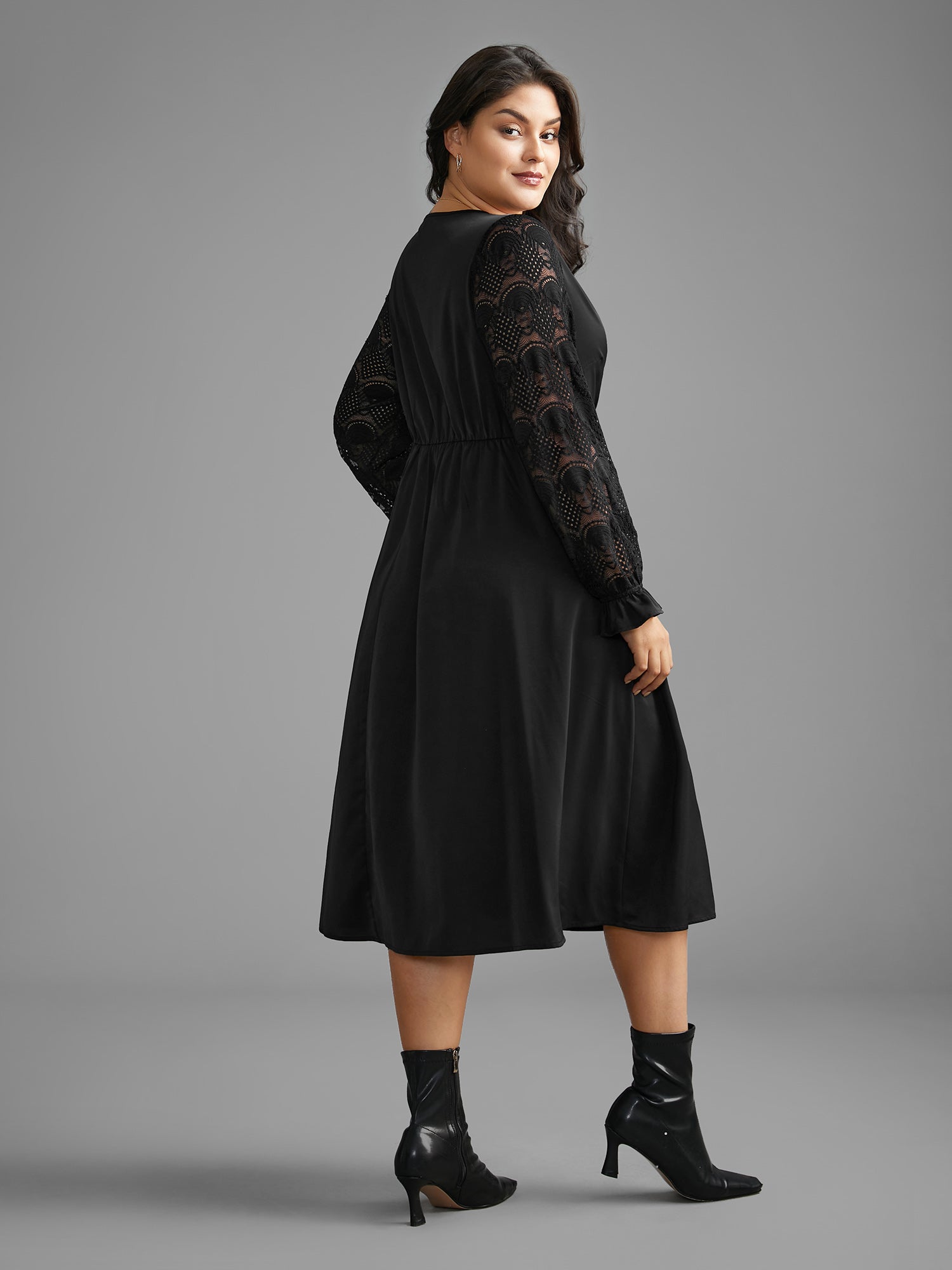 V Neck Lace Patchwork Midi Dress