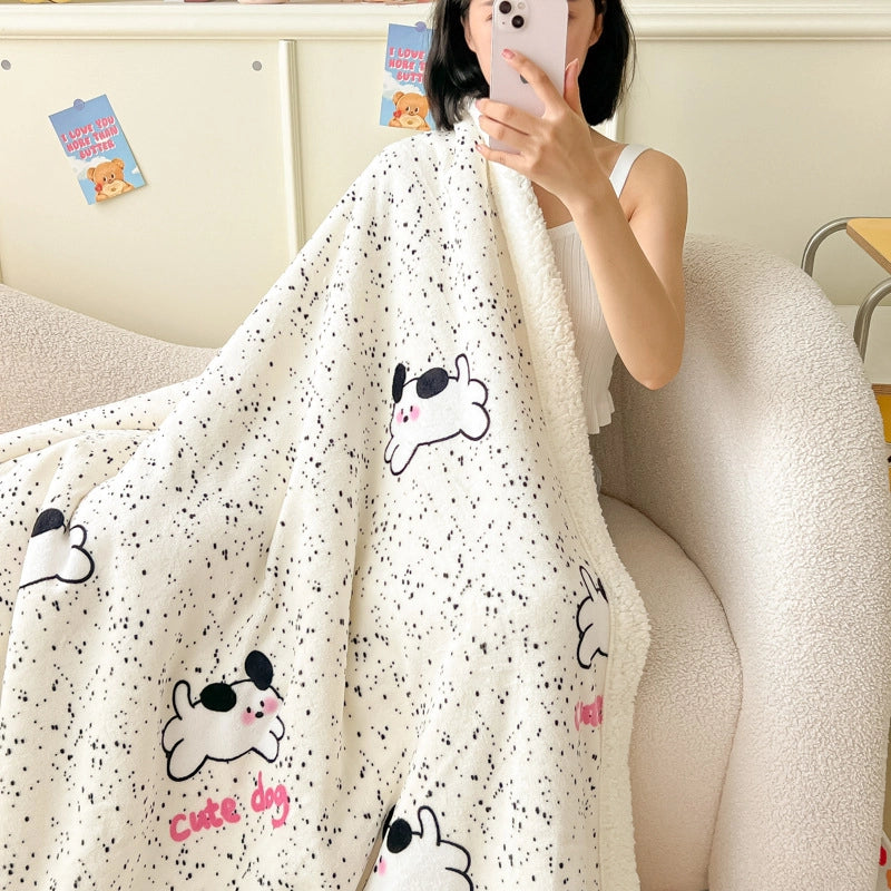 Casual Elegant Animal Heart Shape Milk Fiber Blanket Bedding