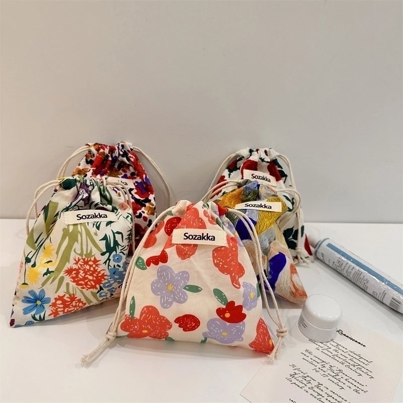 Women's Small Cotton Flower Streetwear String Cosmetic Bag