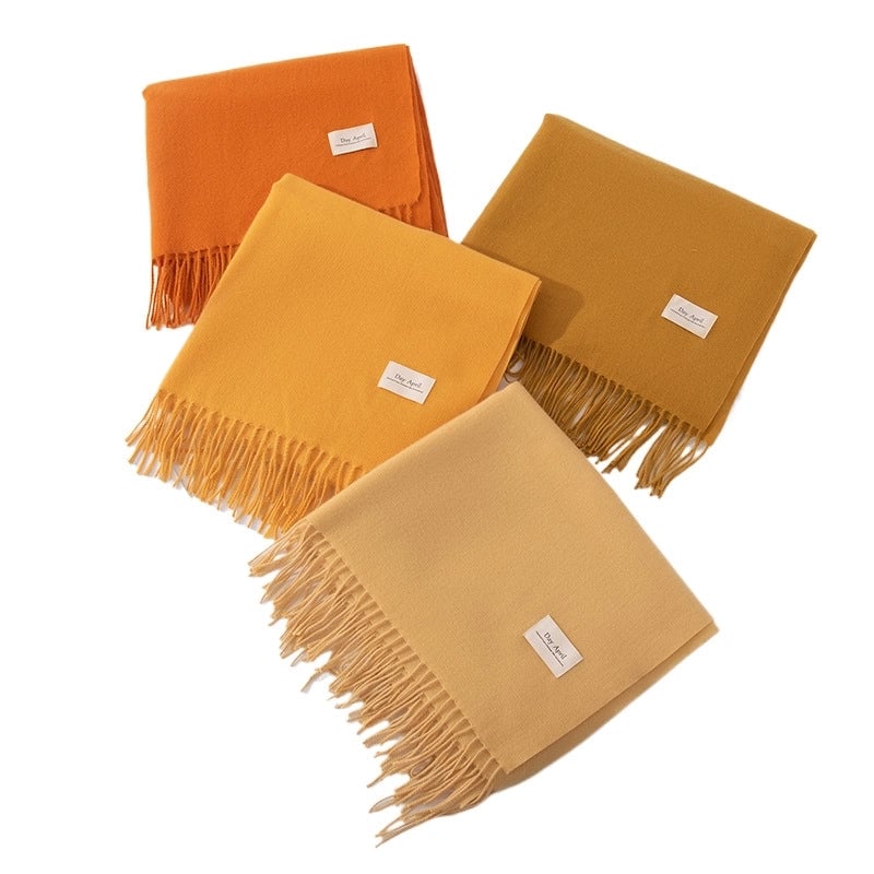 Women's Casual Minimalist Solid Color Polyester Tassel Scarf