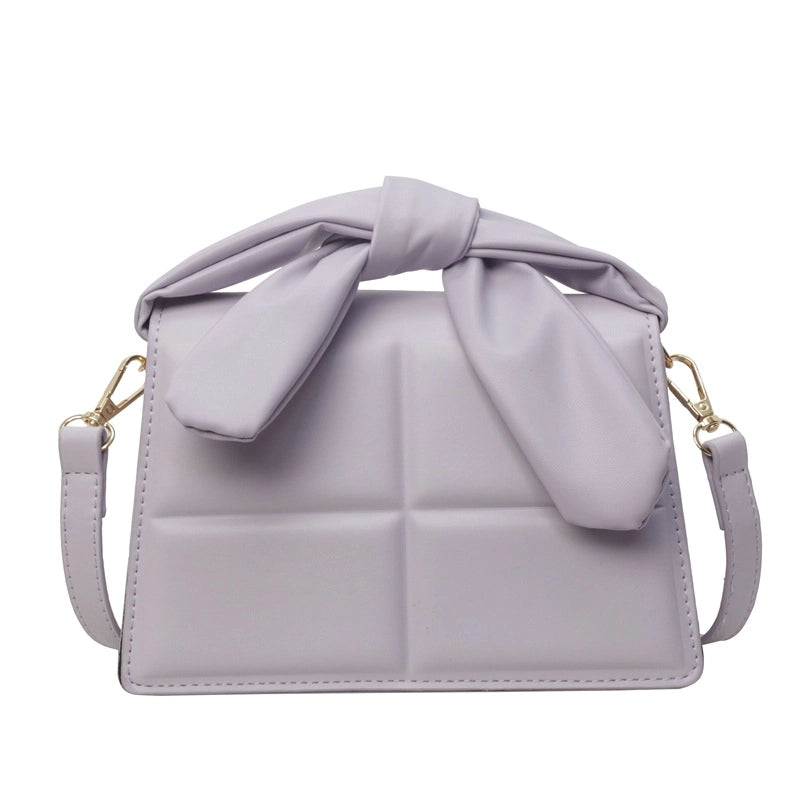 Women's Medium Pu Leather Solid Color Classic Style Streetwear Sewing Thread Square Flip Cover Crossbody Bag