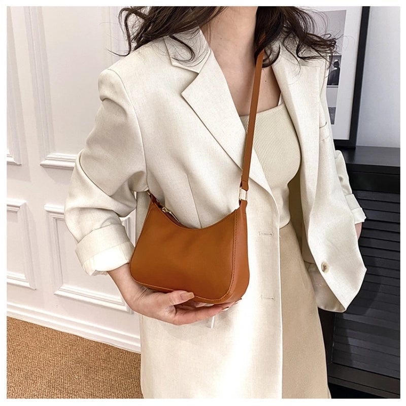 Women's Medium Pu Leather Solid Color Elegant Square Zipper Square Bag