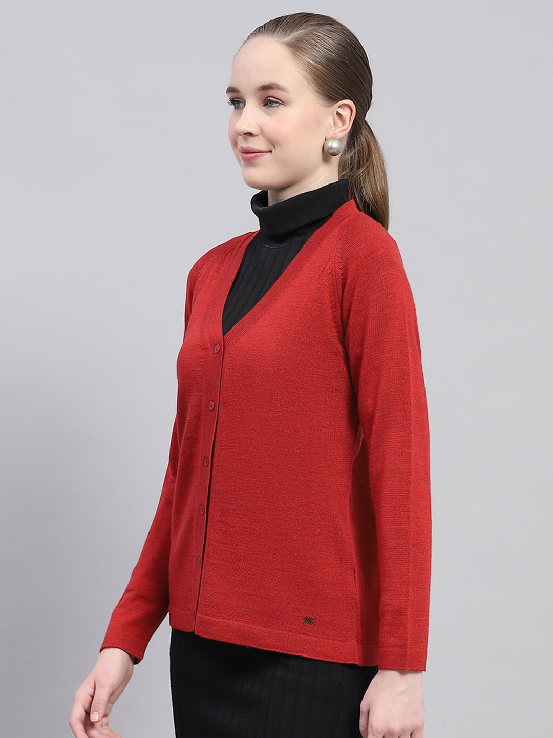 Women Maroon Solid V Neck Full Sleeve Cardigan