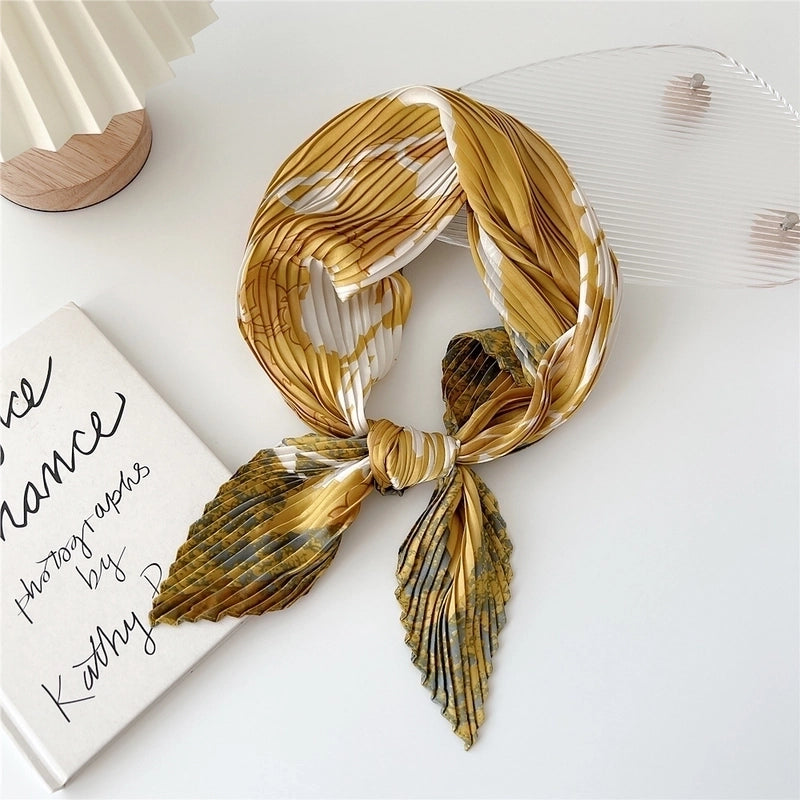 Women's Cartoon Style Minimalist Color Block Polyester Printing Silk Scarf