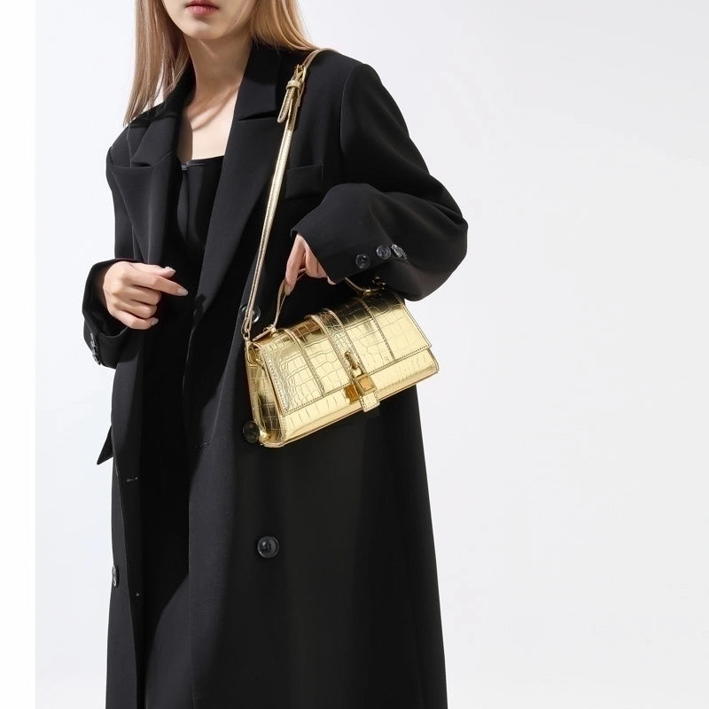 Women's Pu Leather Solid Color Punk Classic Style Streetwear Sewing Thread Square Magnetic Buckle Flip Cover Handbag
