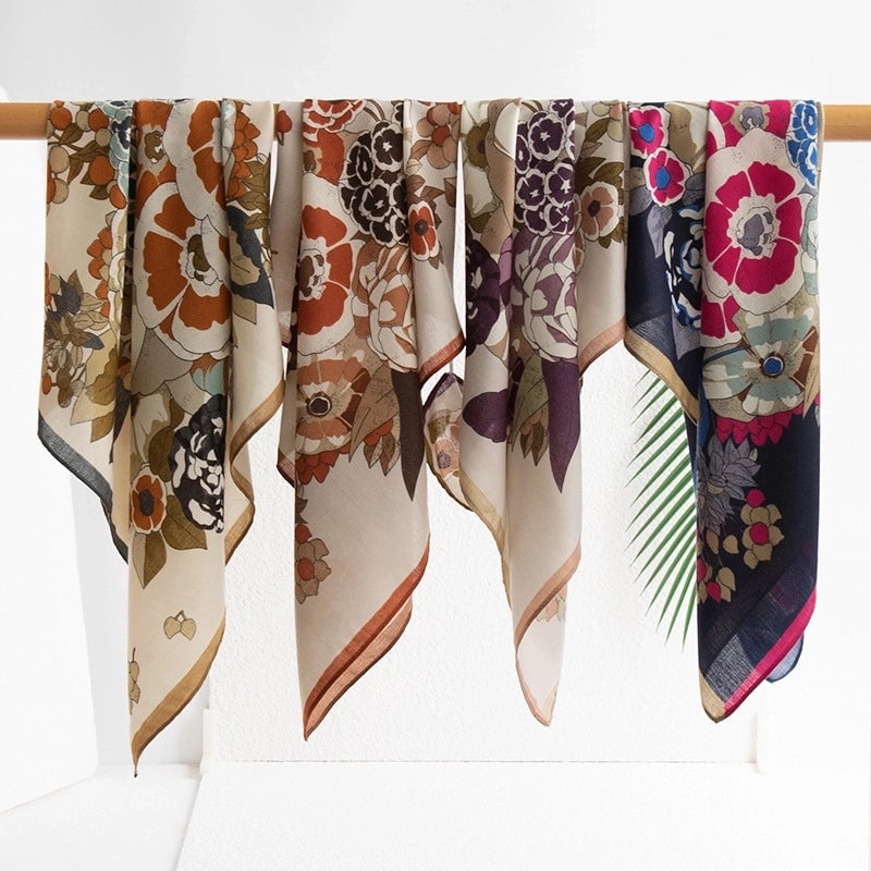 Women's Retro Plaid Flower Satin Silk Scarf