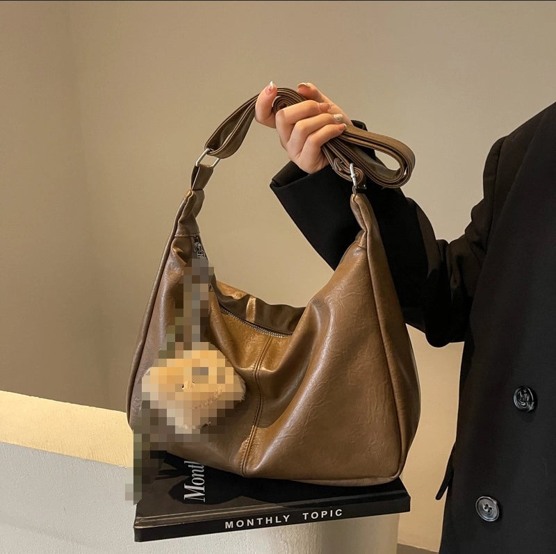 Women's Large PU Solid Color Elegant Ethnic Style Sewing Thread Dumpling Shape Zipper Shoulder Bag