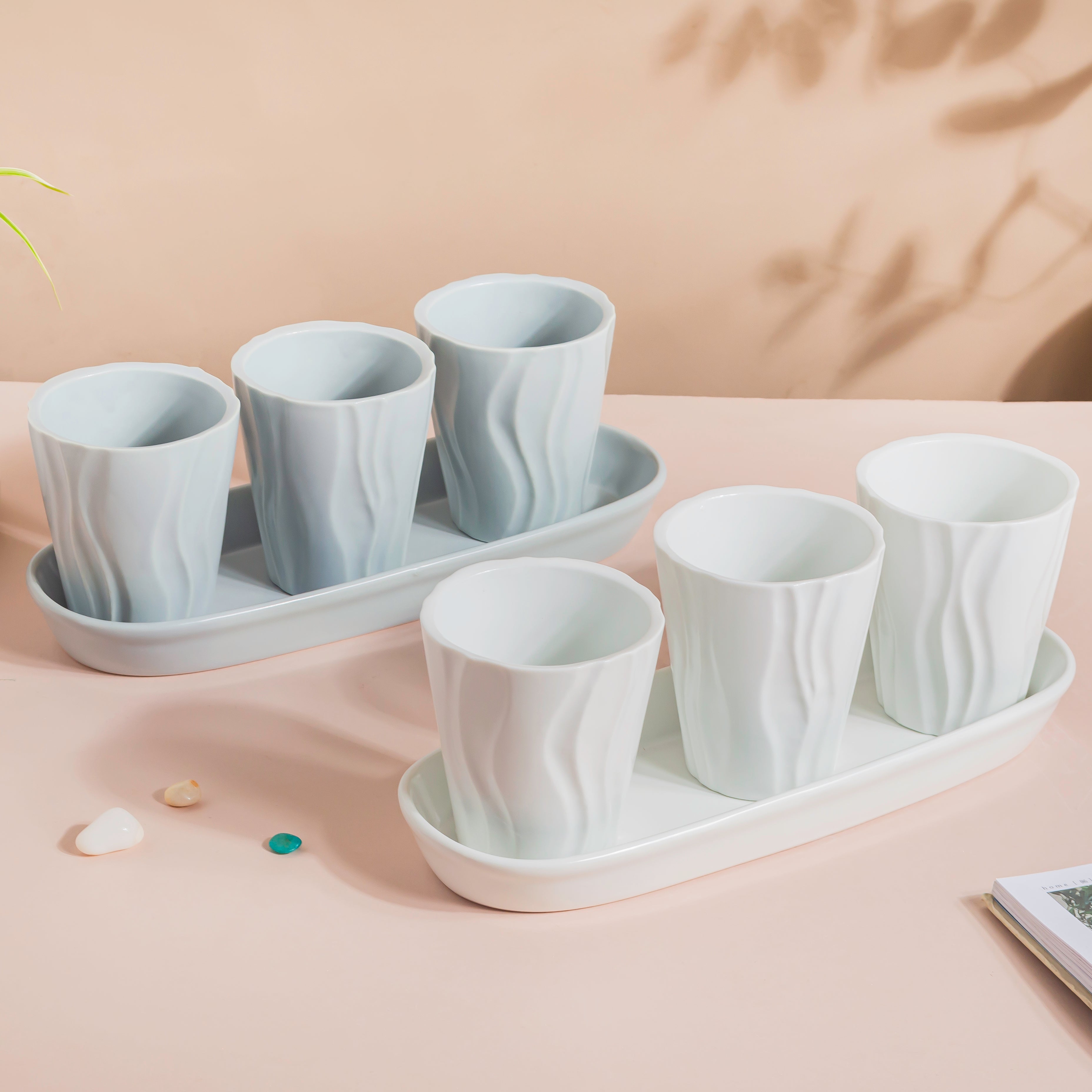 Ternion Wavy Textured Planter Set Of 3 With Plate White