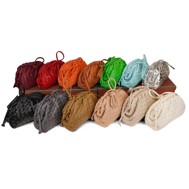 Women's Pu Leather Solid Color Classic Style Weave Cloud Shape Magnetic Buckle Crossbody Bag