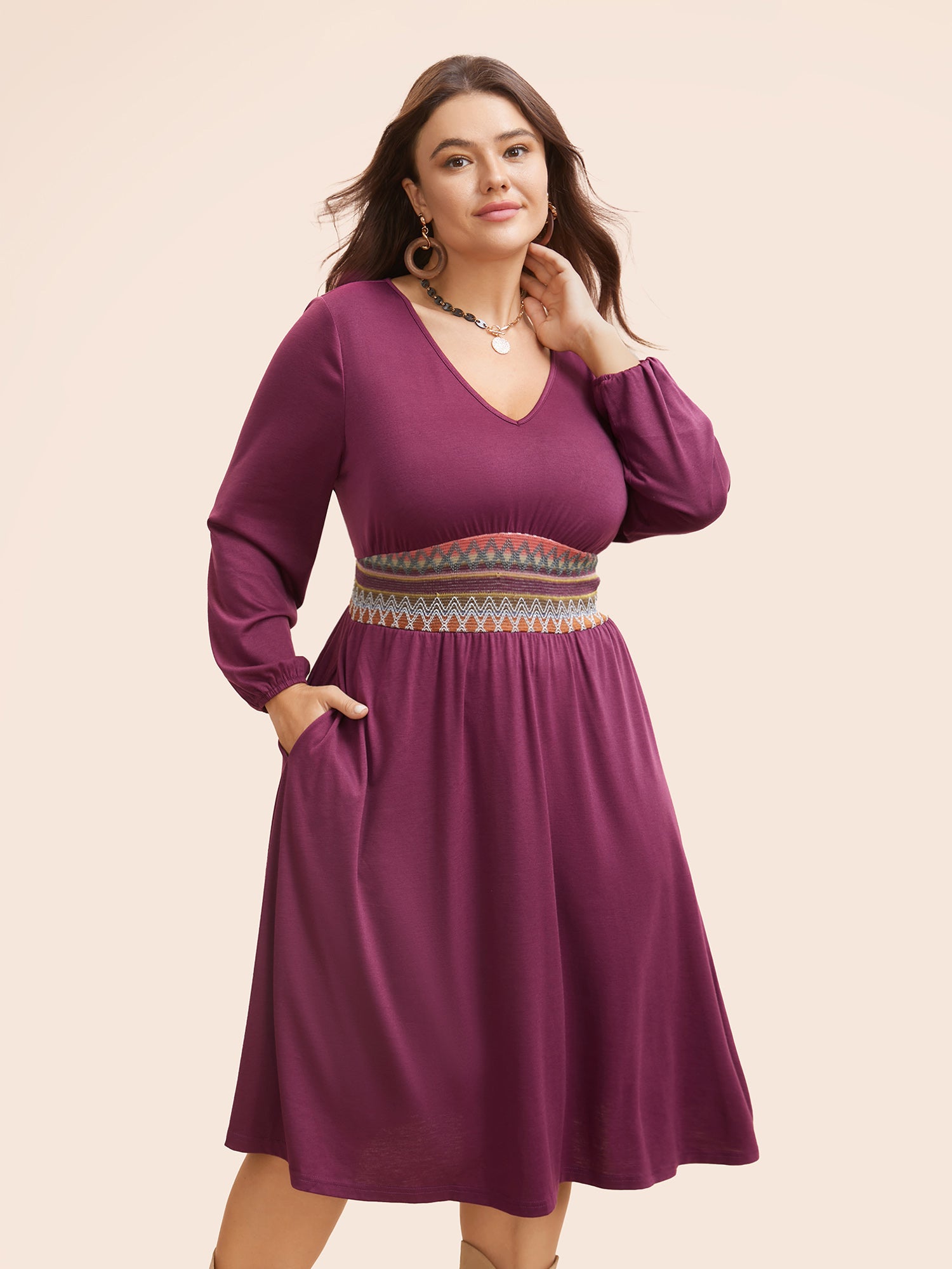 V Neck Contrast Webbing Midi Dress