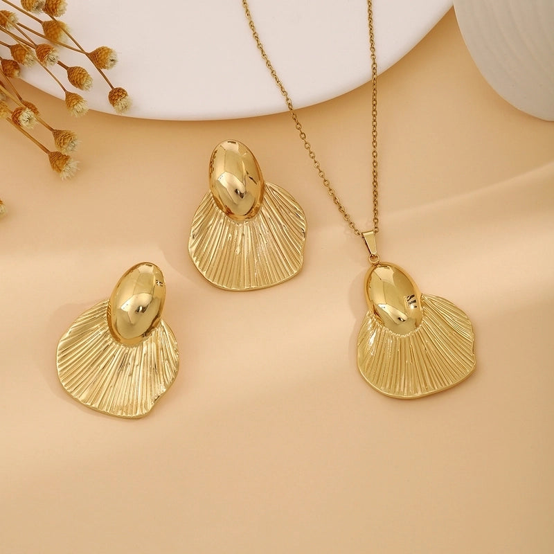 Elegant Retro Geometric Heart Shape Flower Stainless Steel Plating Jewelry Set