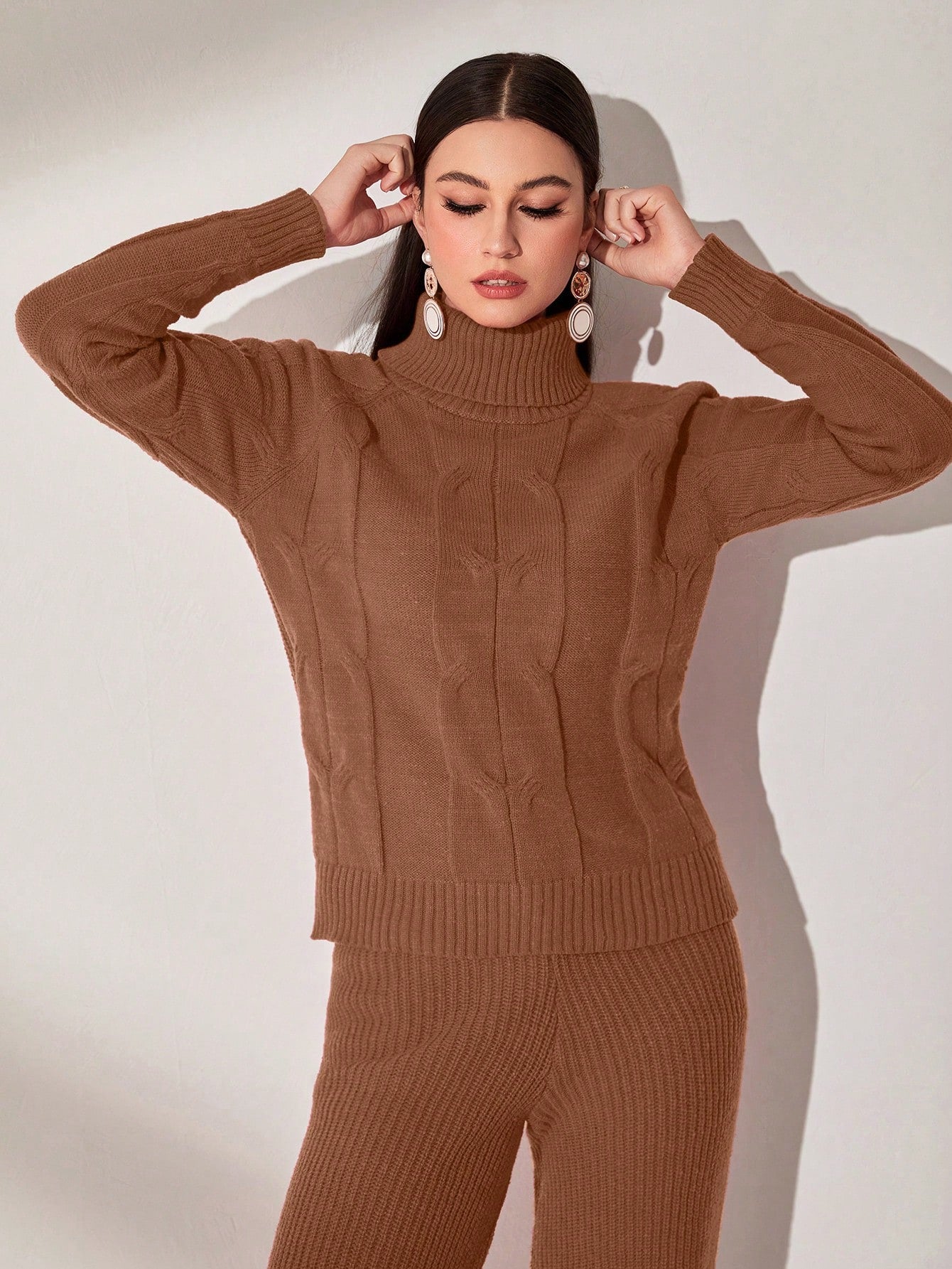 Cable Knit Raglan Sleeve Sweater & Knit Pants