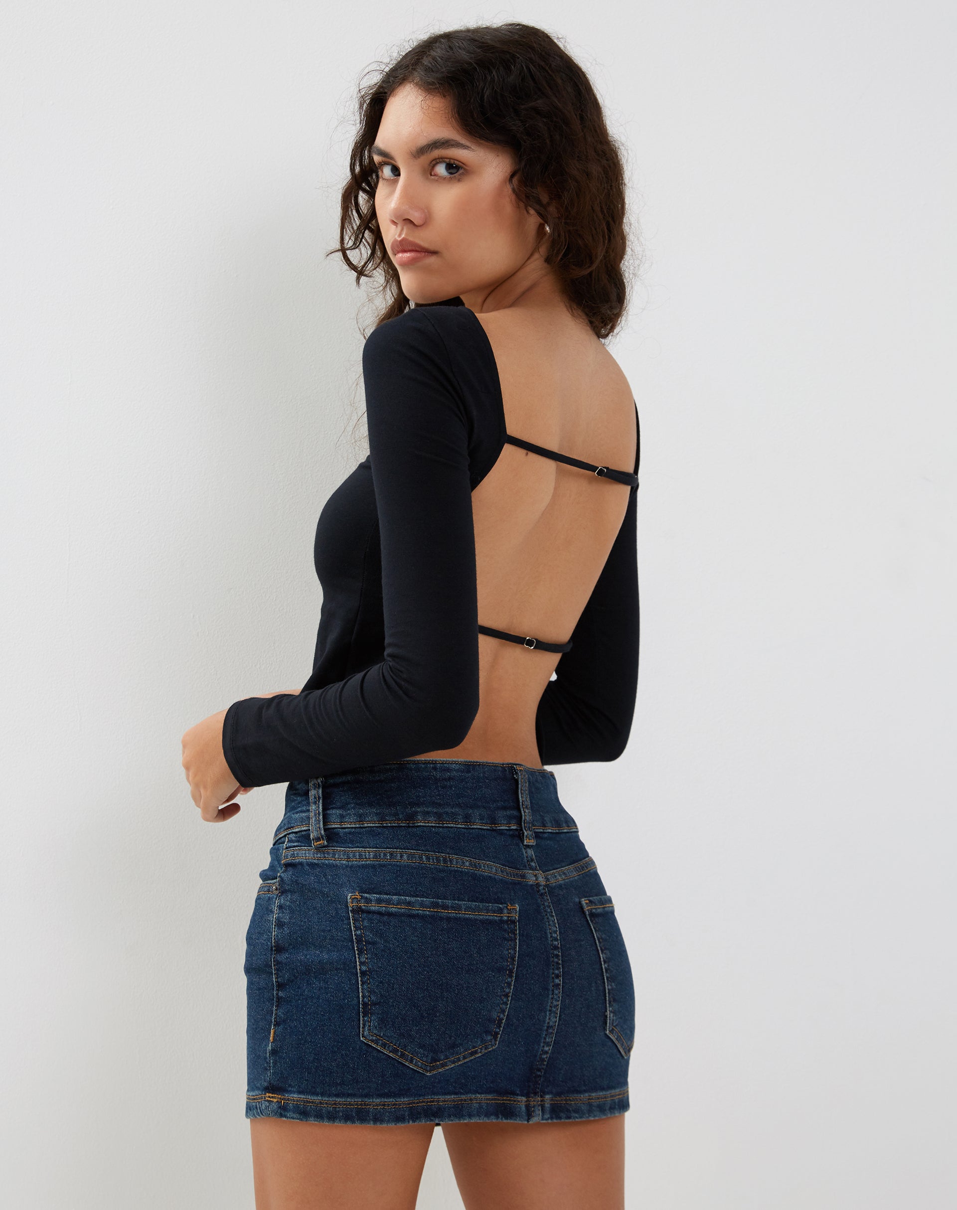 Ansita Long Sleeve Top in Black