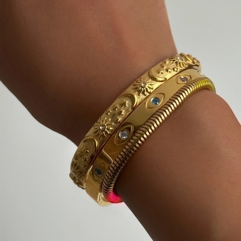 Minimalist Round Titanium Steel Plating Inlay Zircon 18k Gold Plated Bangle