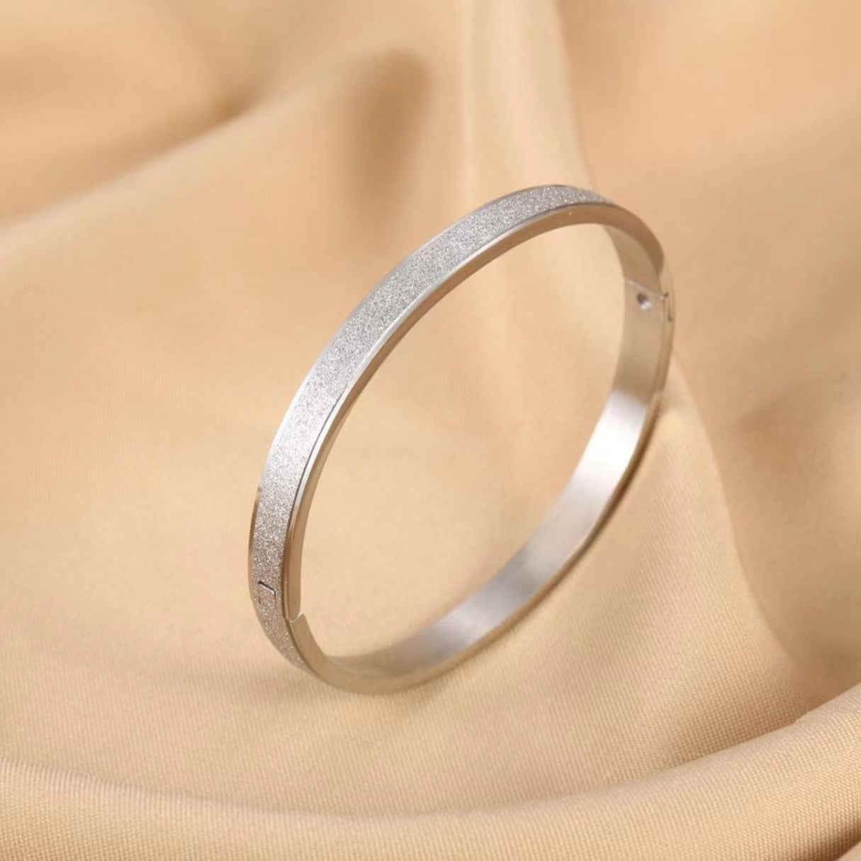 Frosted Bracelet For Women Open Niche 18K Gold Plated Exquisite Plain Ring Bracelet Titanium Steel
