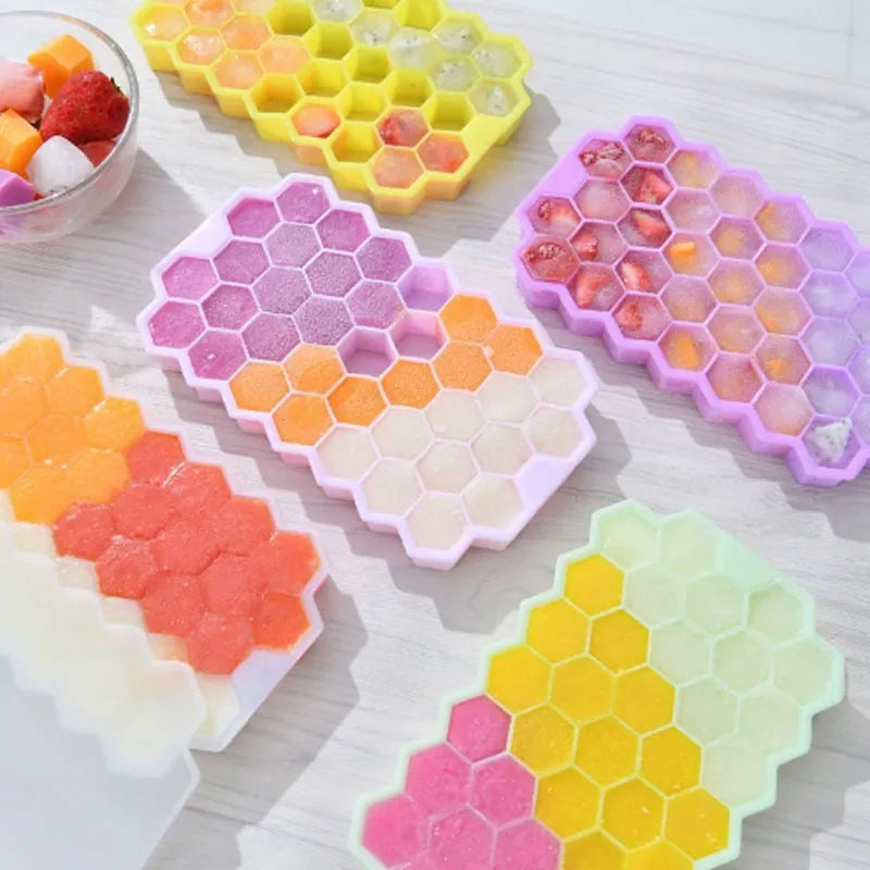 HONEYCOMB ICE CUBE TRAY WITH LID