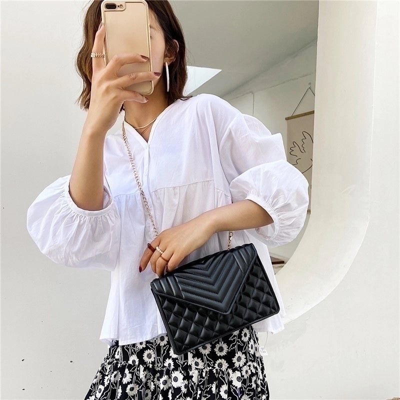 Women's Small Pu Leather Solid Color Streetwear Square Flip Cover Crossbody Bag