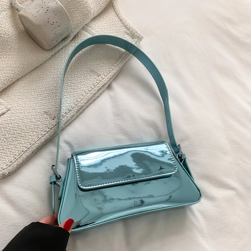 Women's Medium Pu Leather Solid Color Streetwear Magnetic Buckle Underarm Bag